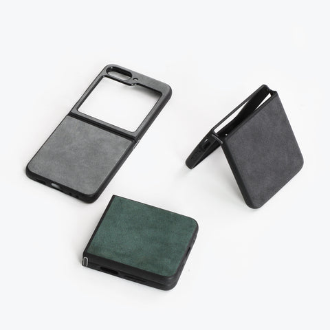 Alcantara Samsung Flip 5/6 Case (Black)