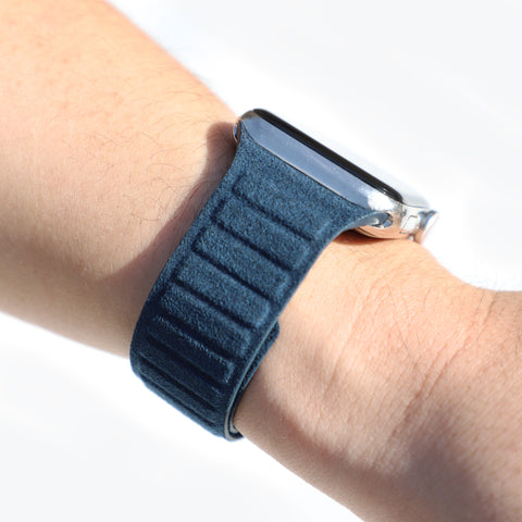 Alcantara Apple Watch Magnetic Bands Version 2 (Navy Blue)