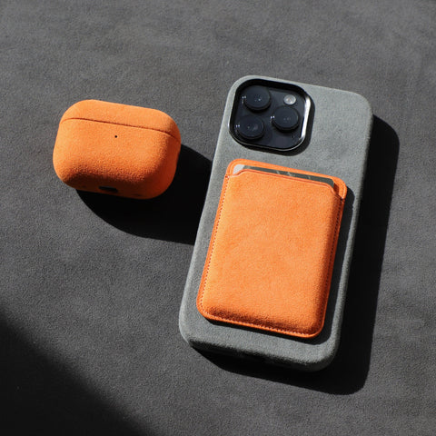 Alcantara MagSafe Phone Cardholder (Orange) - ALMA